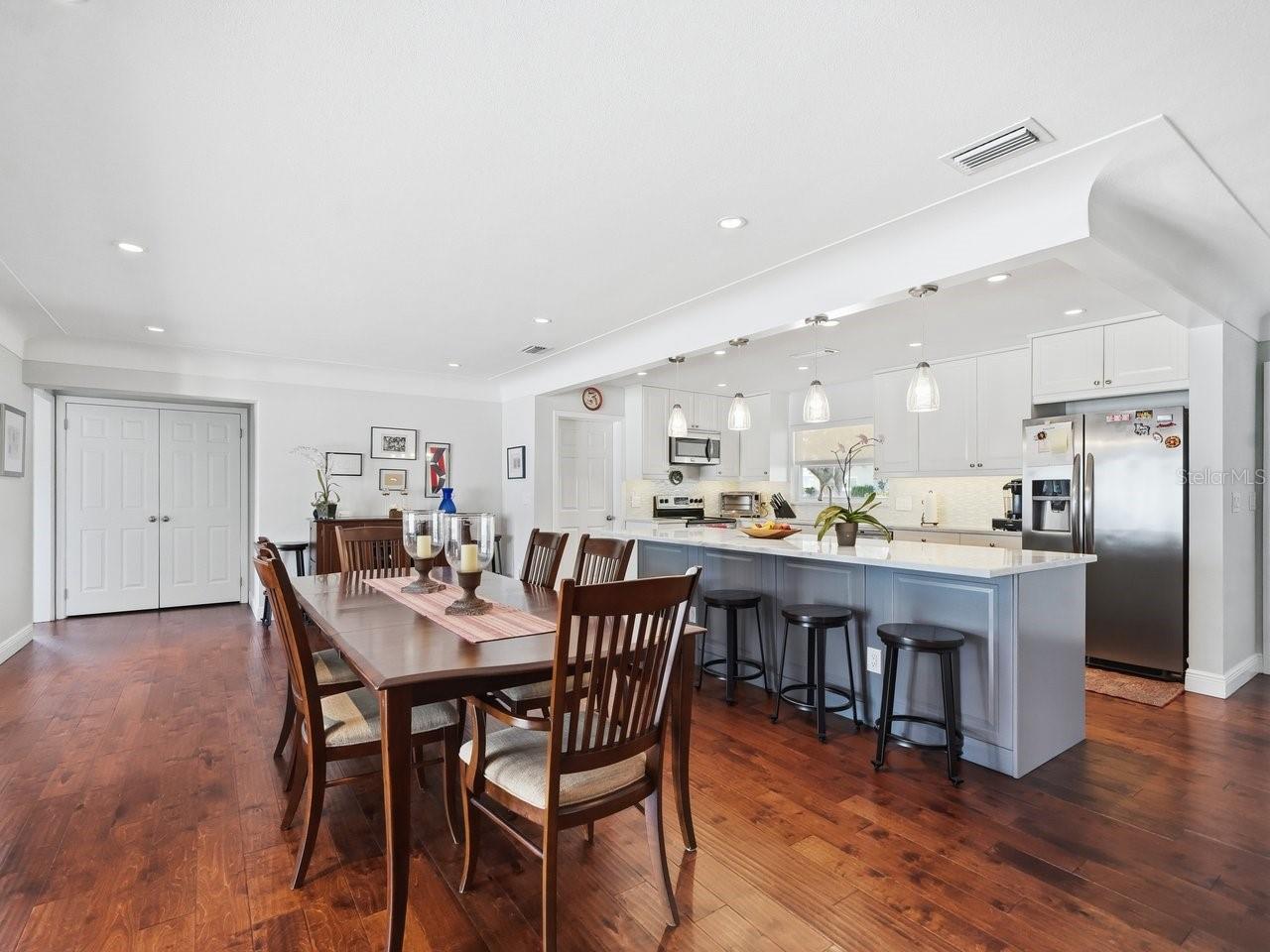 HARBOR HILLS - Residential