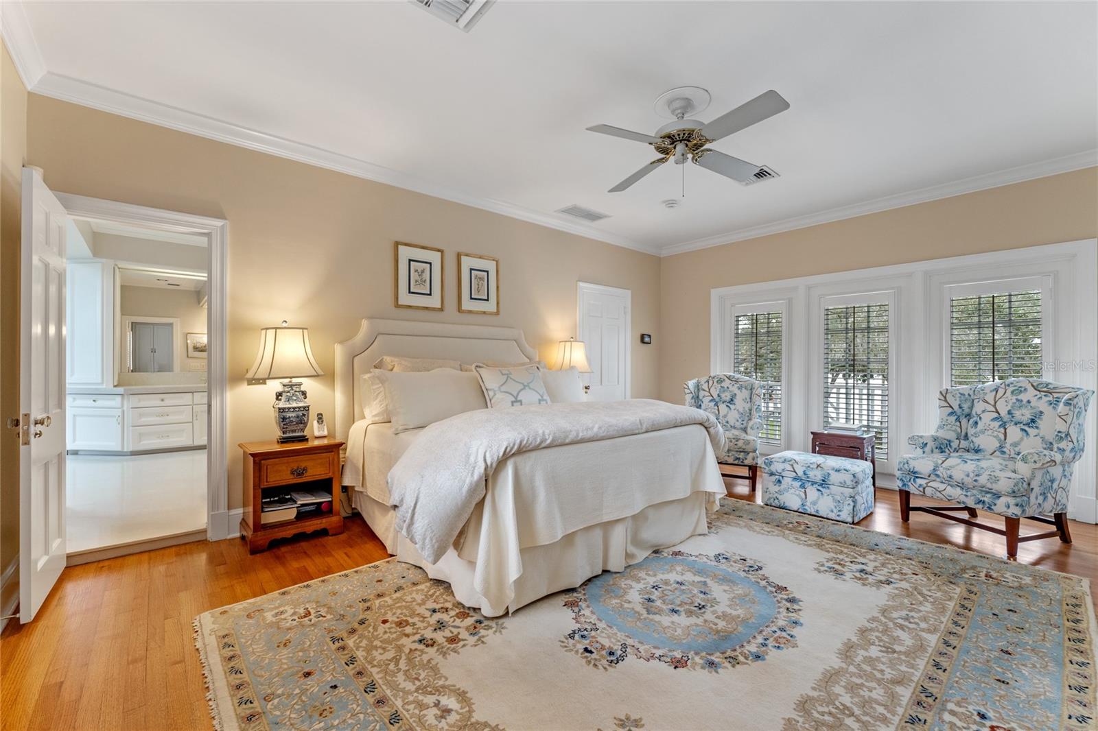 BEVERLY SHORES - Residential