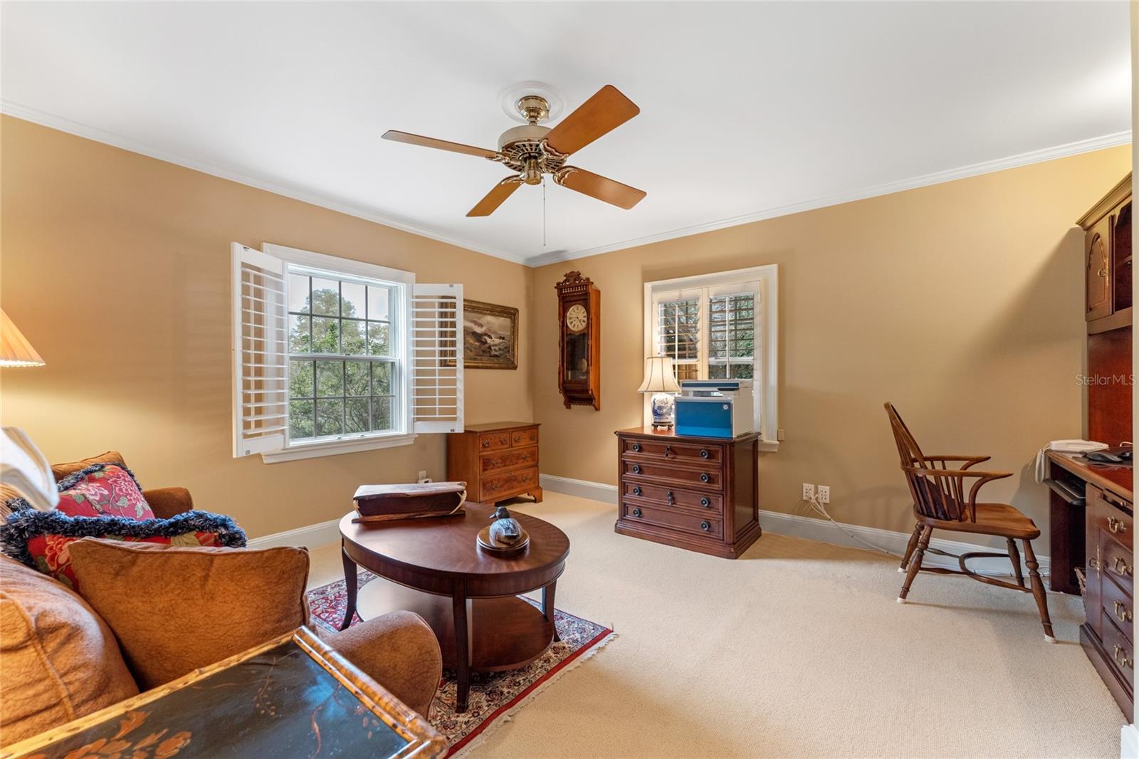 BEVERLY SHORES - Residential