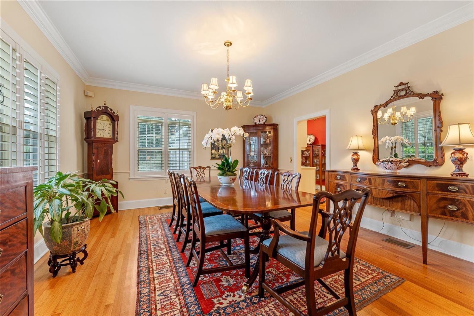 BEVERLY SHORES - Residential