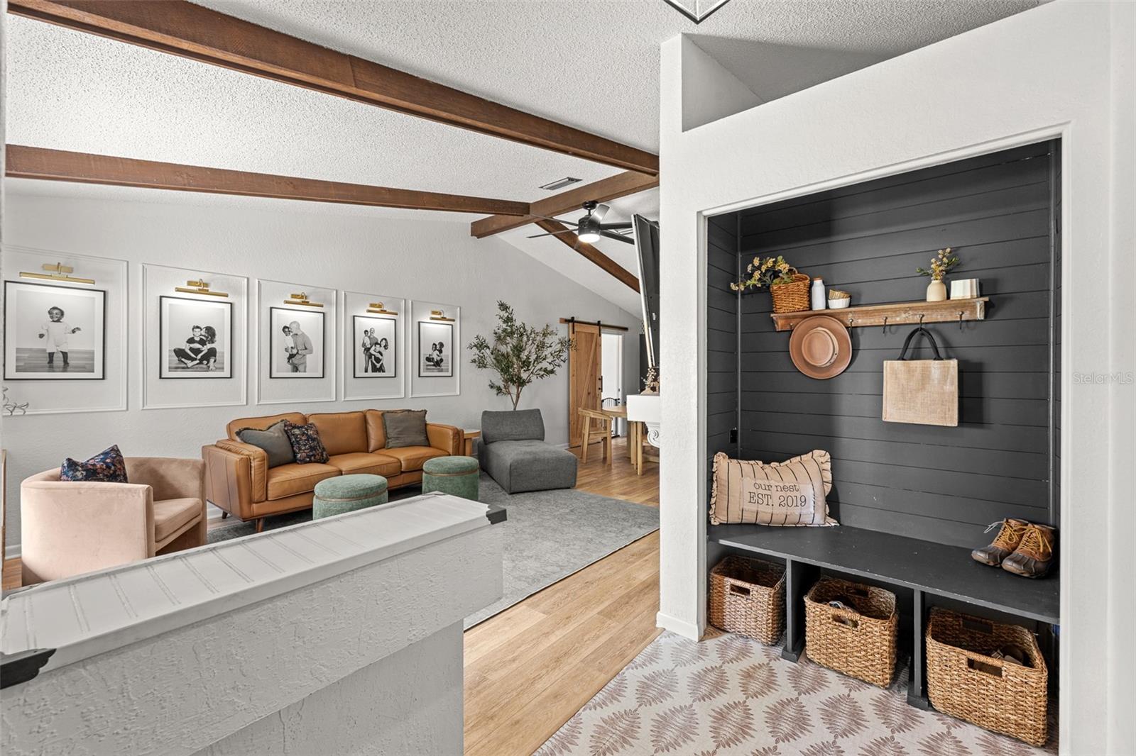 LAKE VALENCIA - - Residential