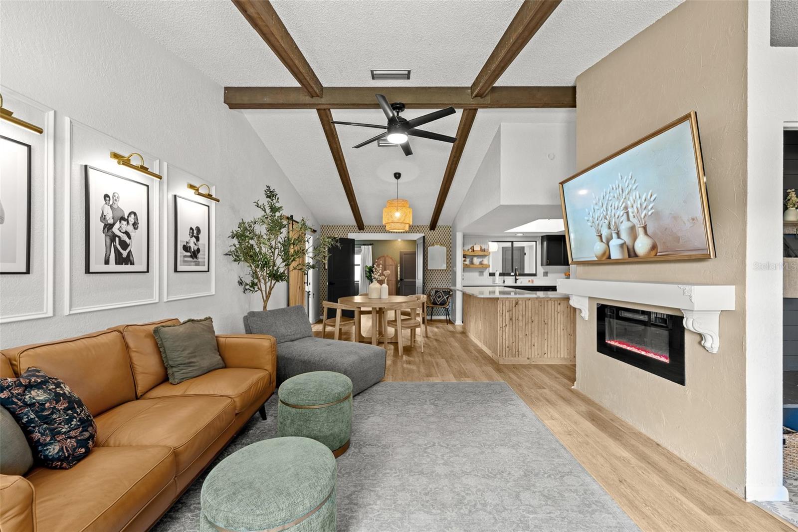 LAKE VALENCIA - - Residential