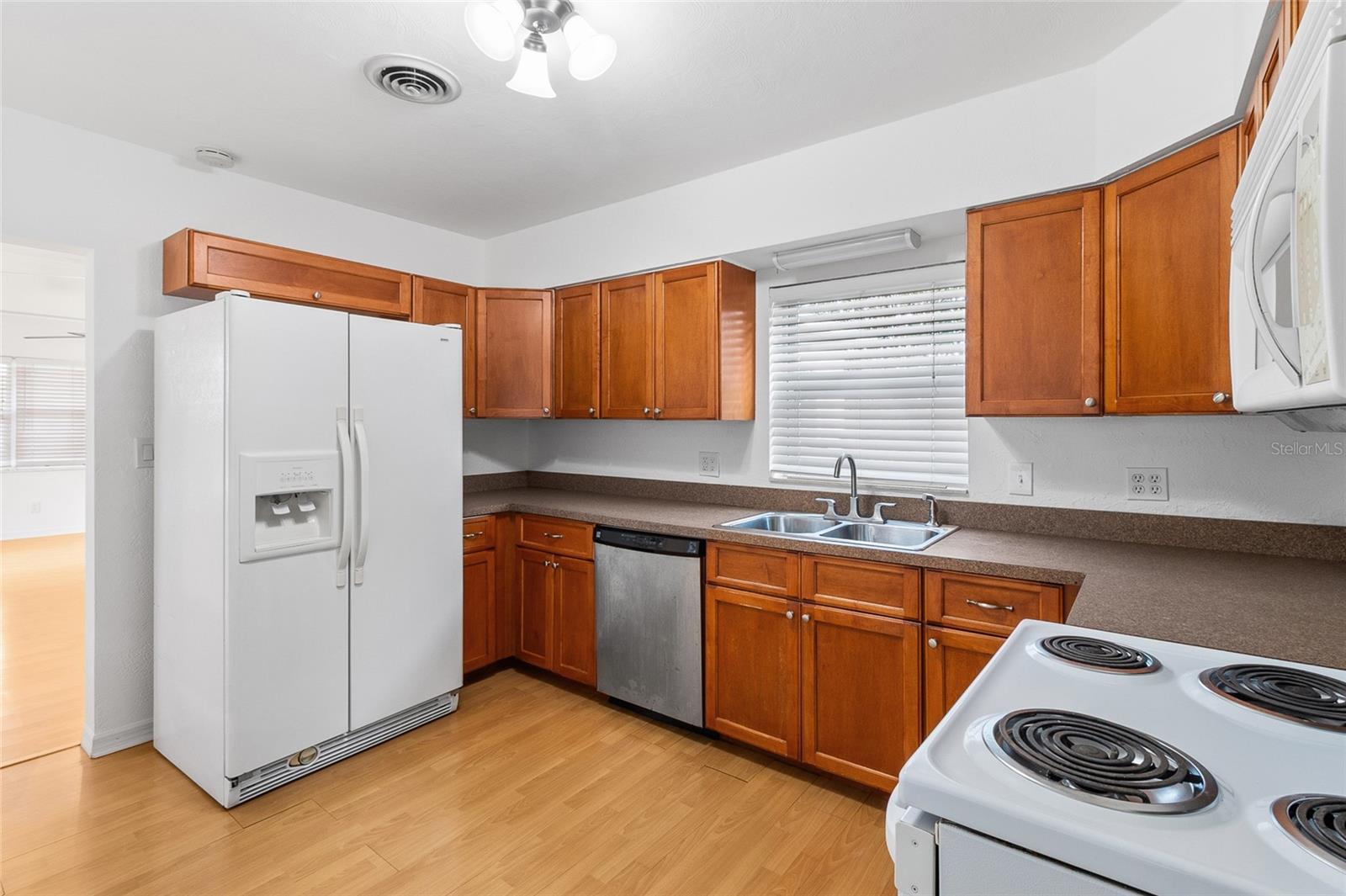 MAINE SUB - Residential Lease