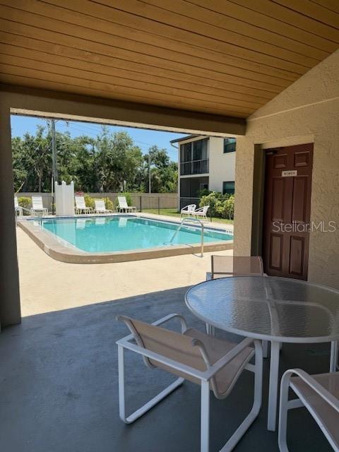 GULF GATE GARDENS - Residential