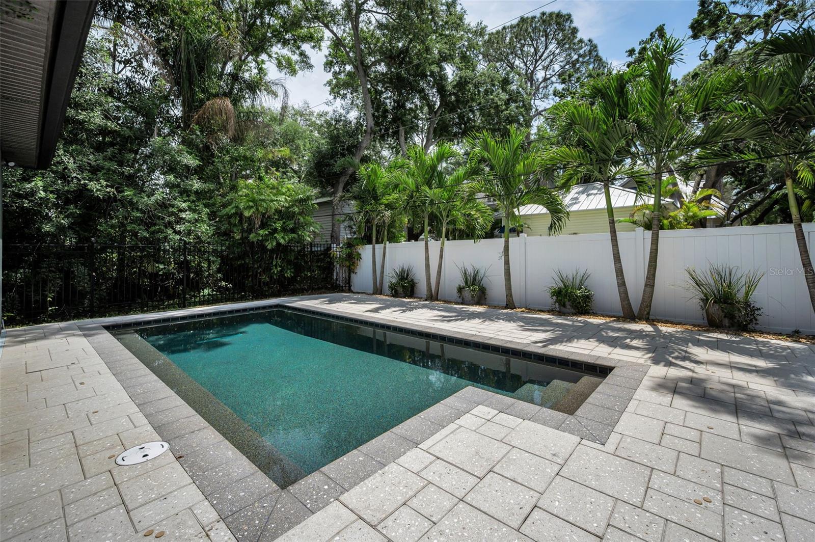 BAYSHORE DRIVE SUB - Residential