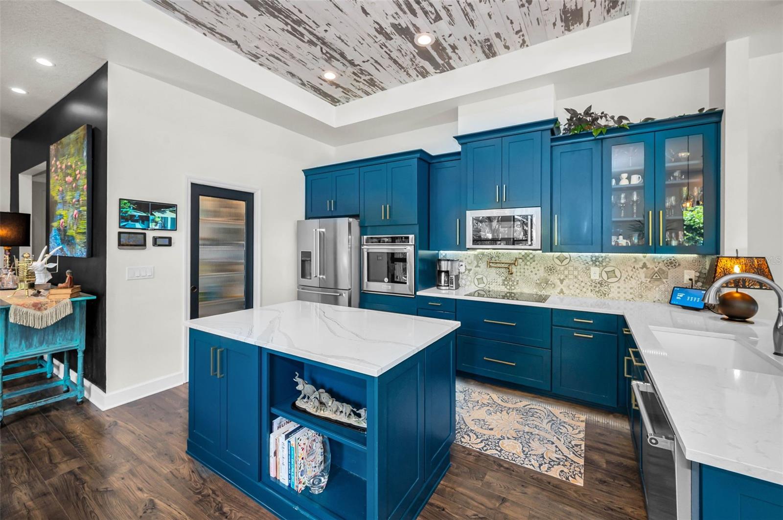 BAYSHORE DRIVE SUB - Residential