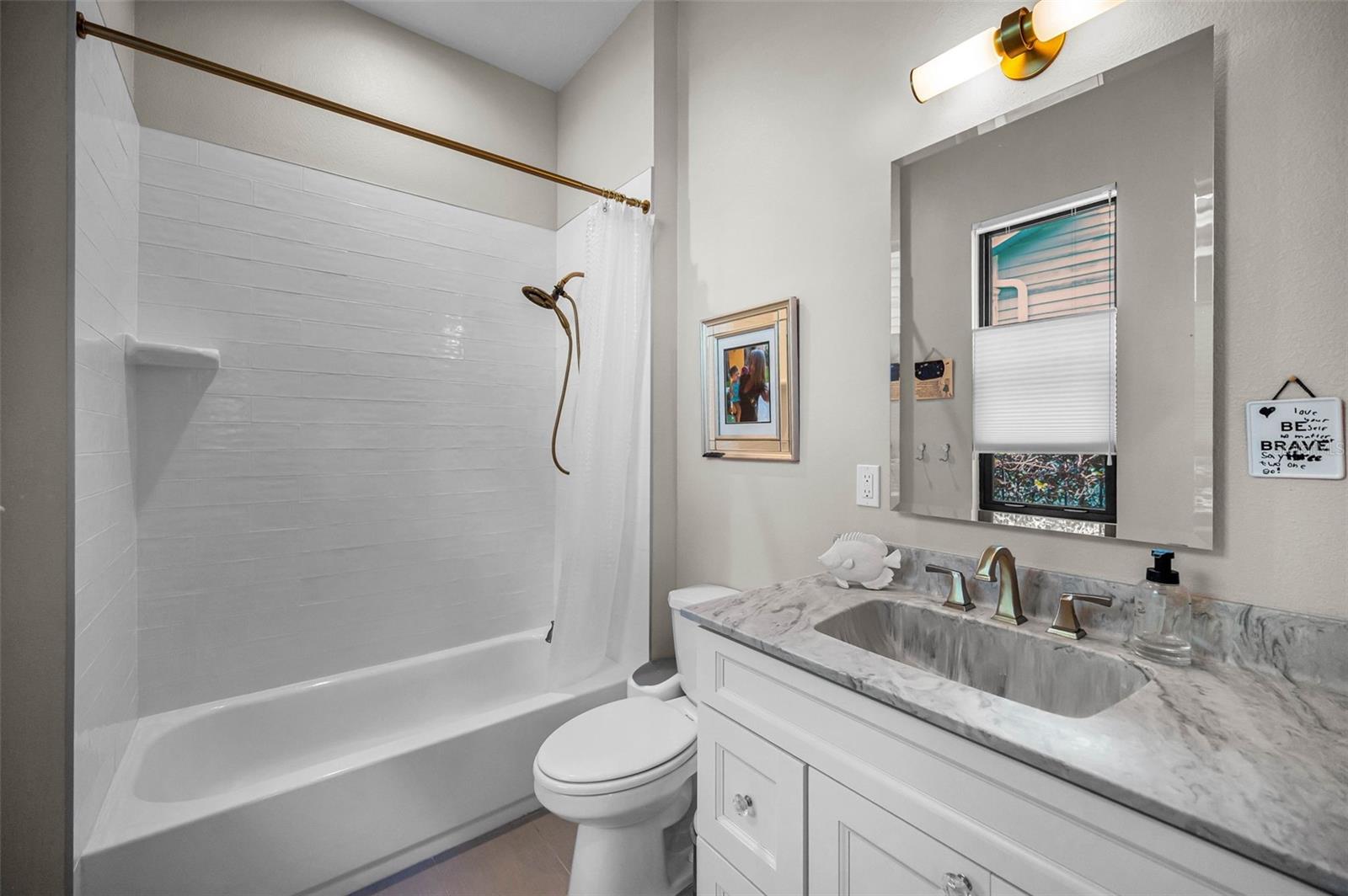 BAYSHORE DRIVE SUB - Residential