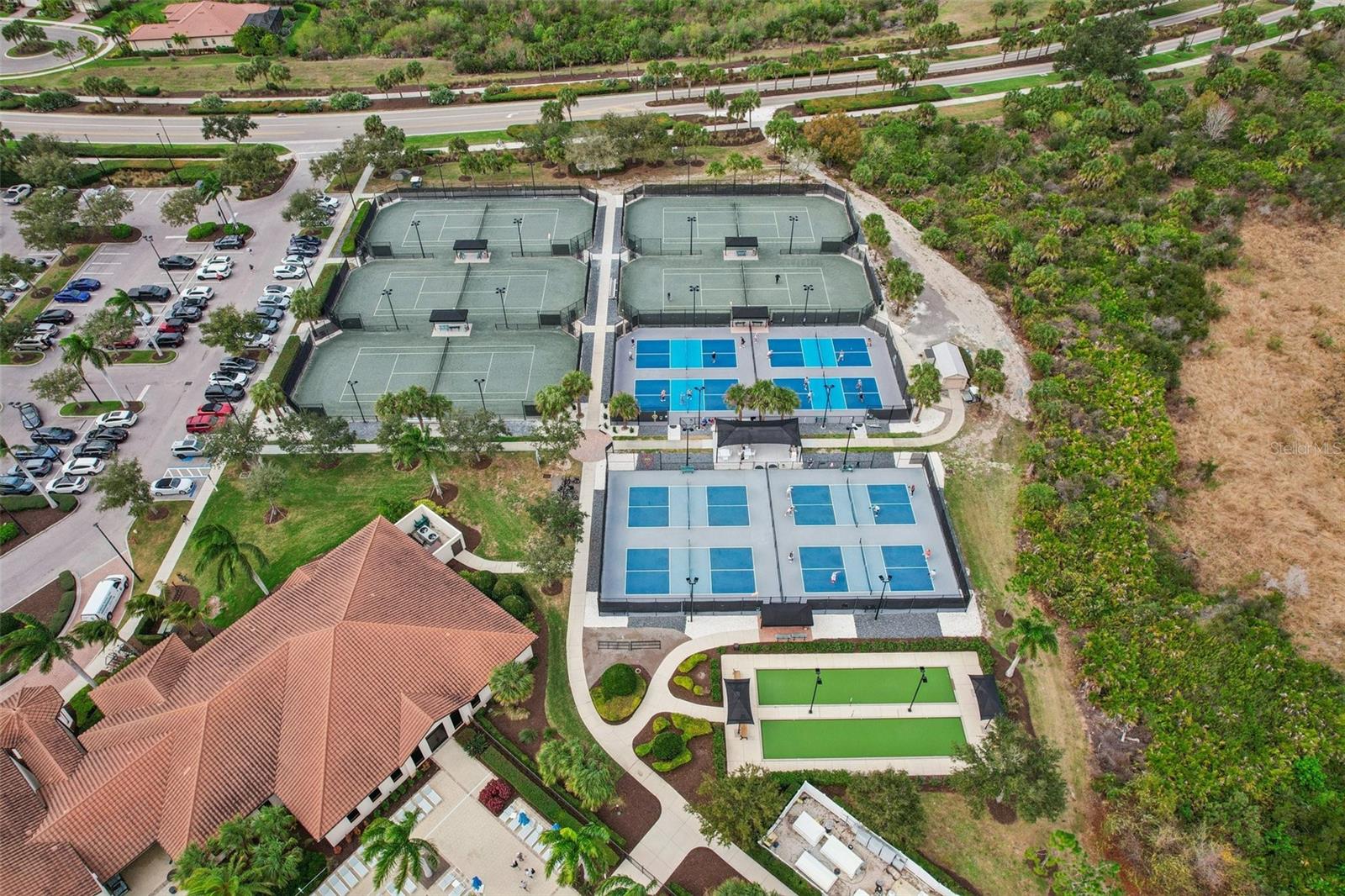 SARASOTA NATIONAL - Residential