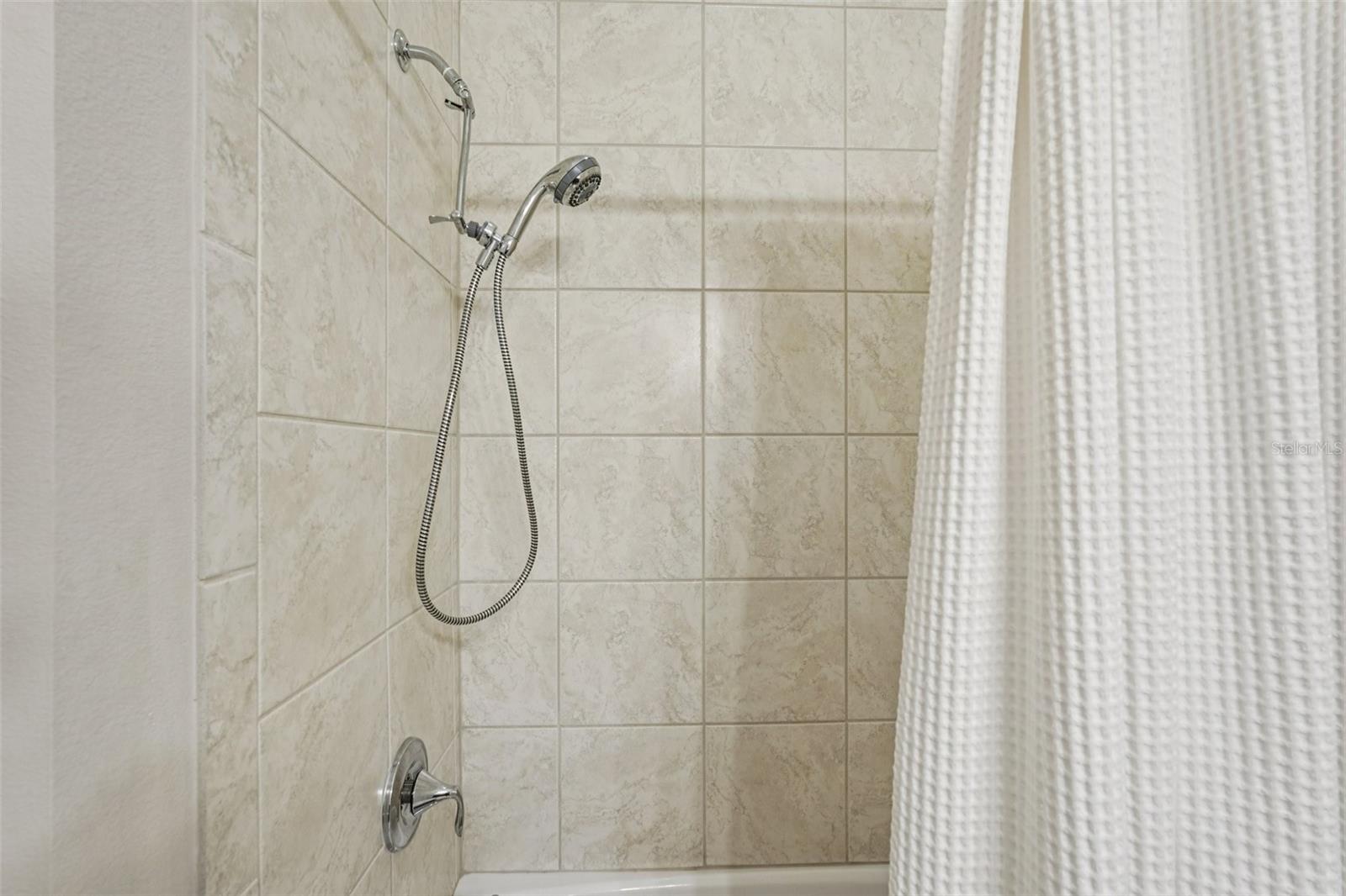 SARASOTA NATIONAL - Residential