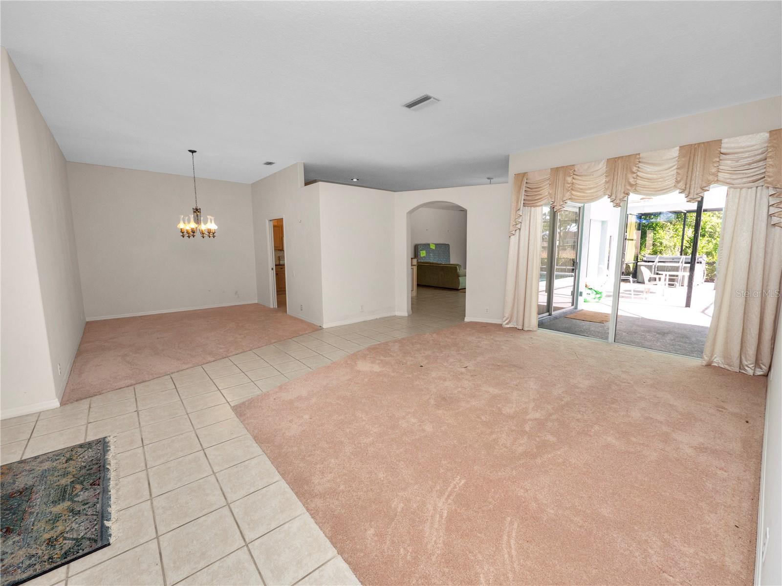 Photo 15 of 24 of 4351 WINDING OAKS CIRCLE house