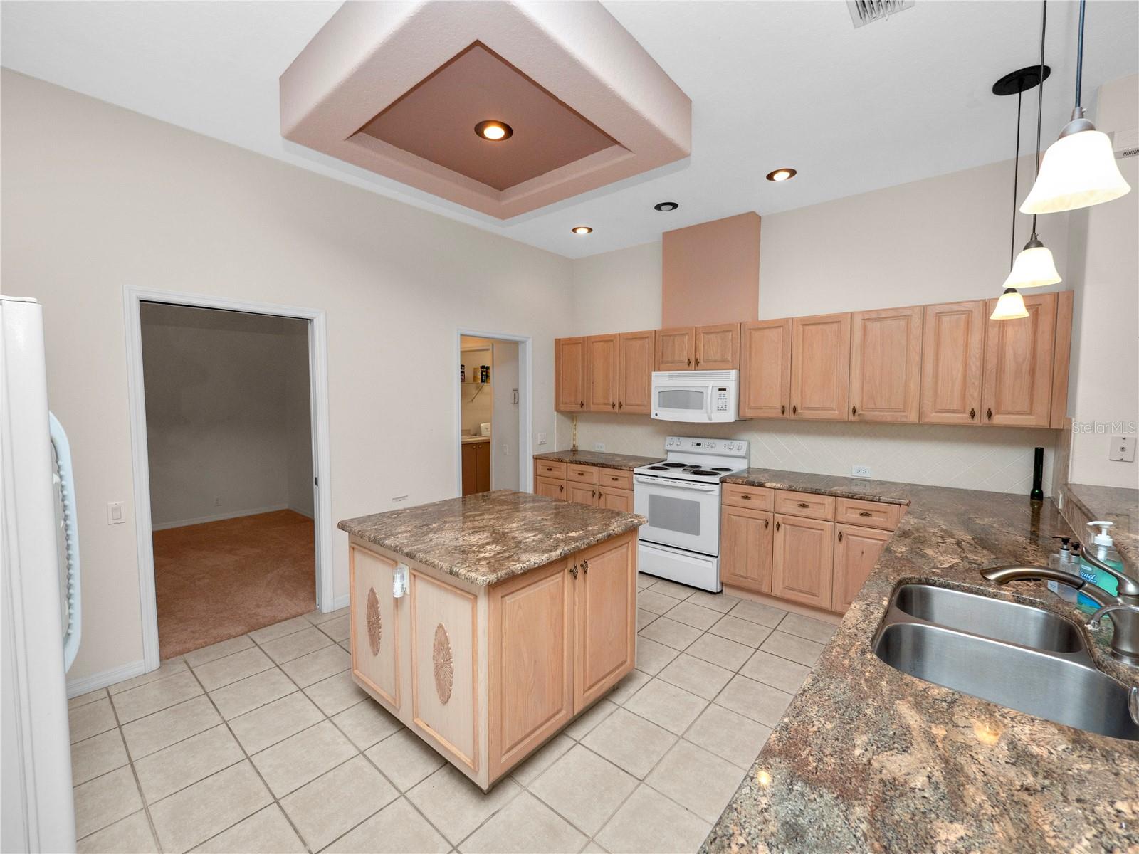 Photo 11 of 24 of 4351 WINDING OAKS CIRCLE house