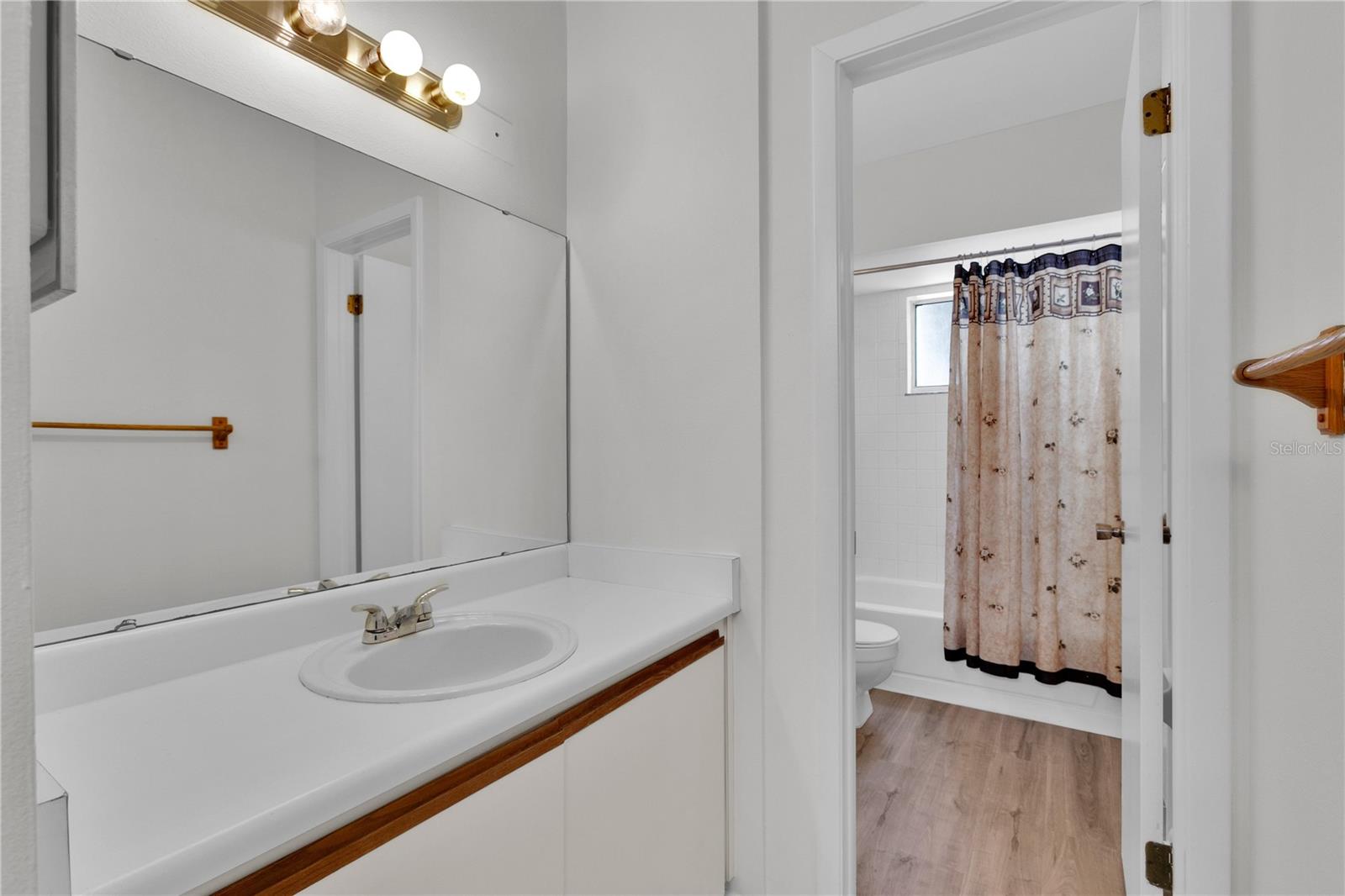 VILLAGE GROVE PH 02 - Residential