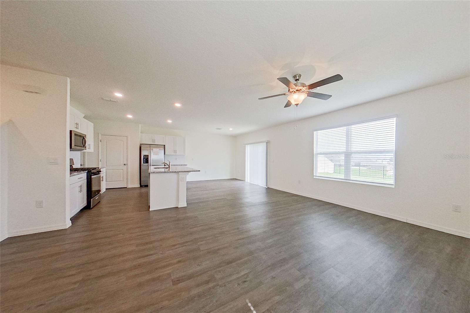 LAKE GRIFFIN RESERVE - Residential Lease