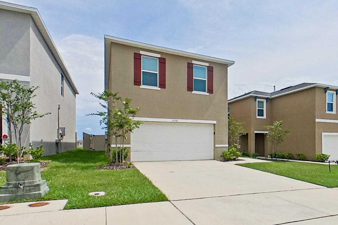 LAKE GRIFFIN RESERVE - Residential Lease