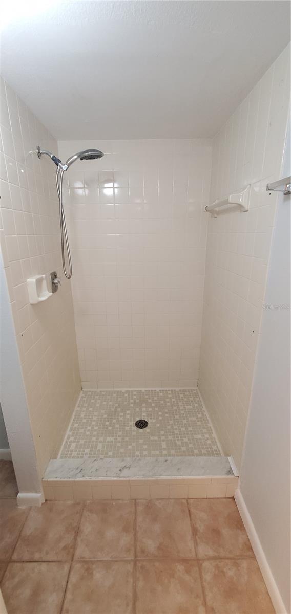 ORCHID OAKS I - Residential Lease