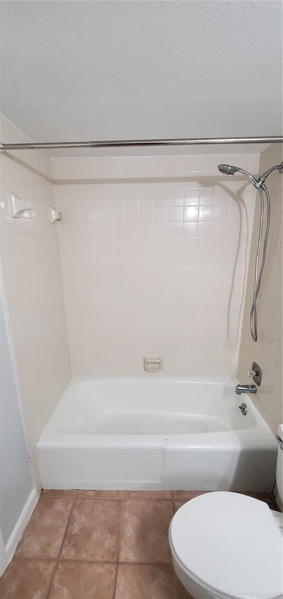 ORCHID OAKS I - Residential Lease