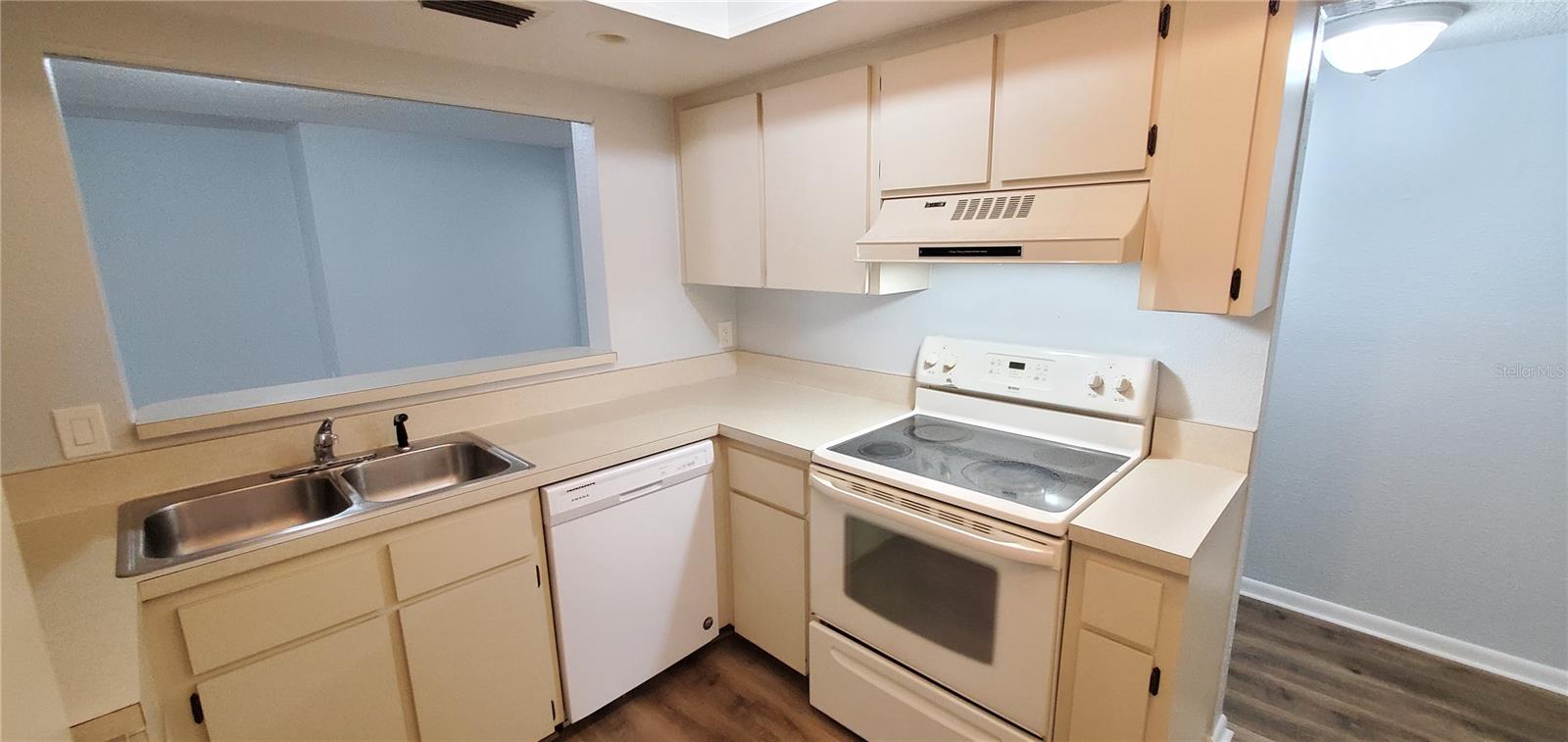 ORCHID OAKS I - Residential Lease