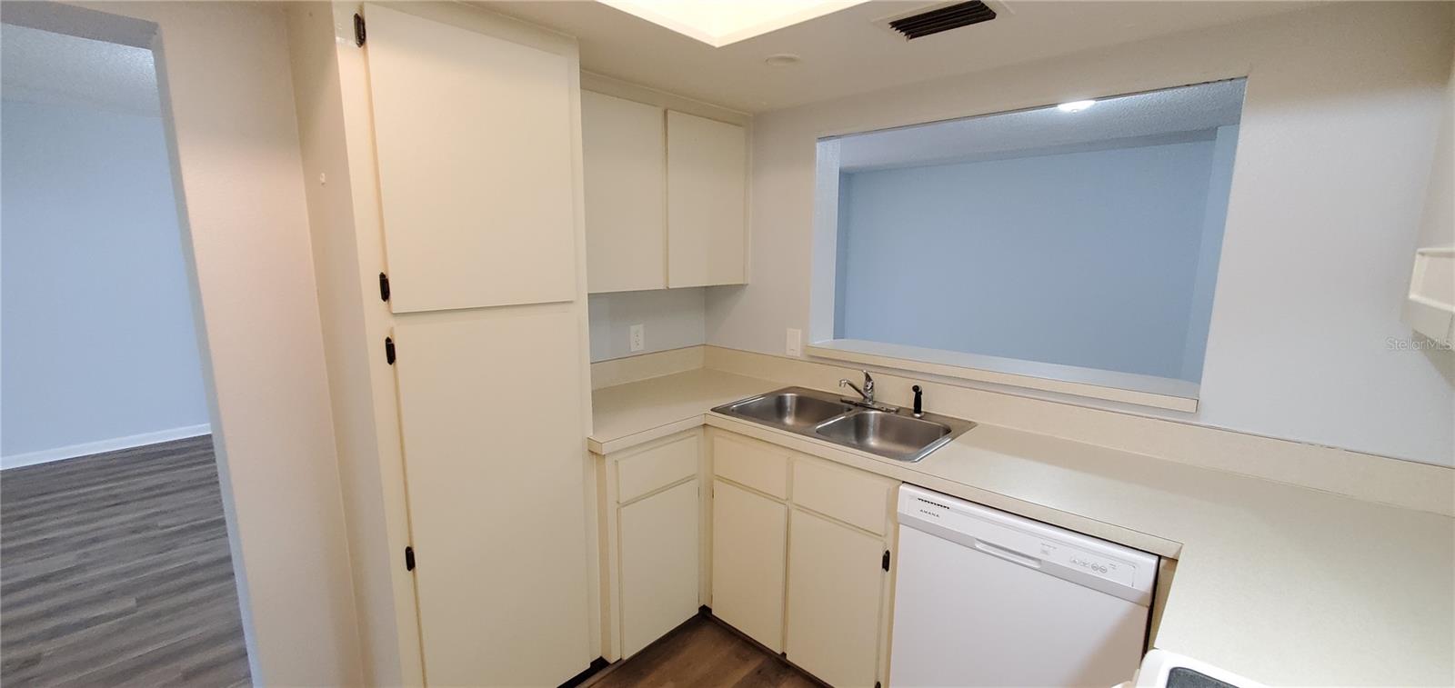 ORCHID OAKS I - Residential Lease