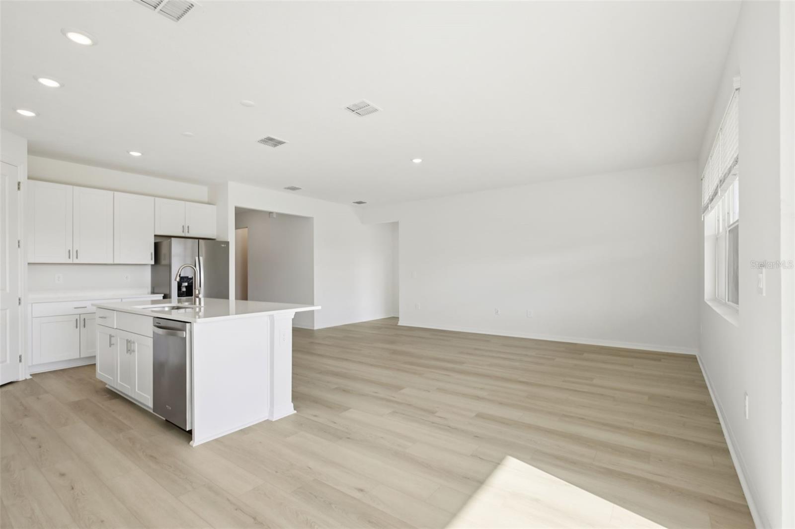 13318 SHELLMORE AVENUE