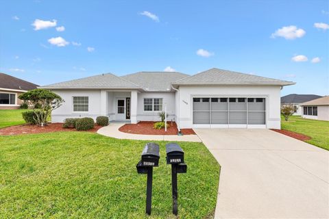 Photo of 17409 SE 111th Circle, Summerfield, FL 34491 (MLS # OM707769)