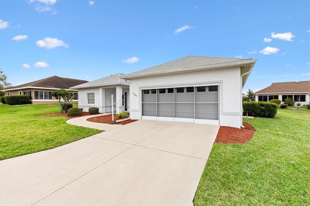 Photo of 17409 SE 111th Circle, Summerfield, FL 34491 (MLS # OM707769)