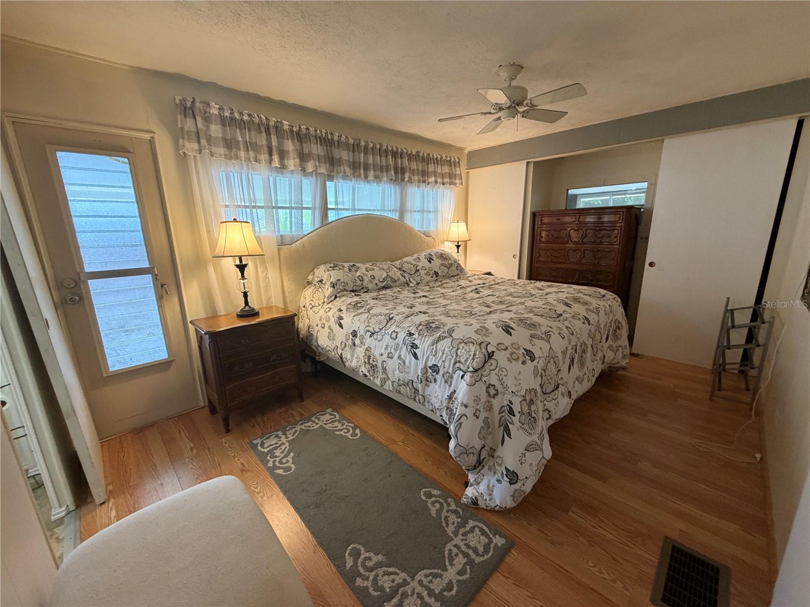 TRI-PAR ESTATES - Residential