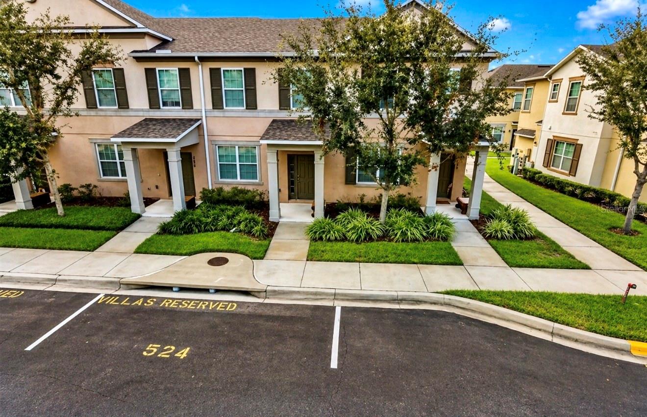 LAKESIDE VILLAS CONDO - Residential Lease