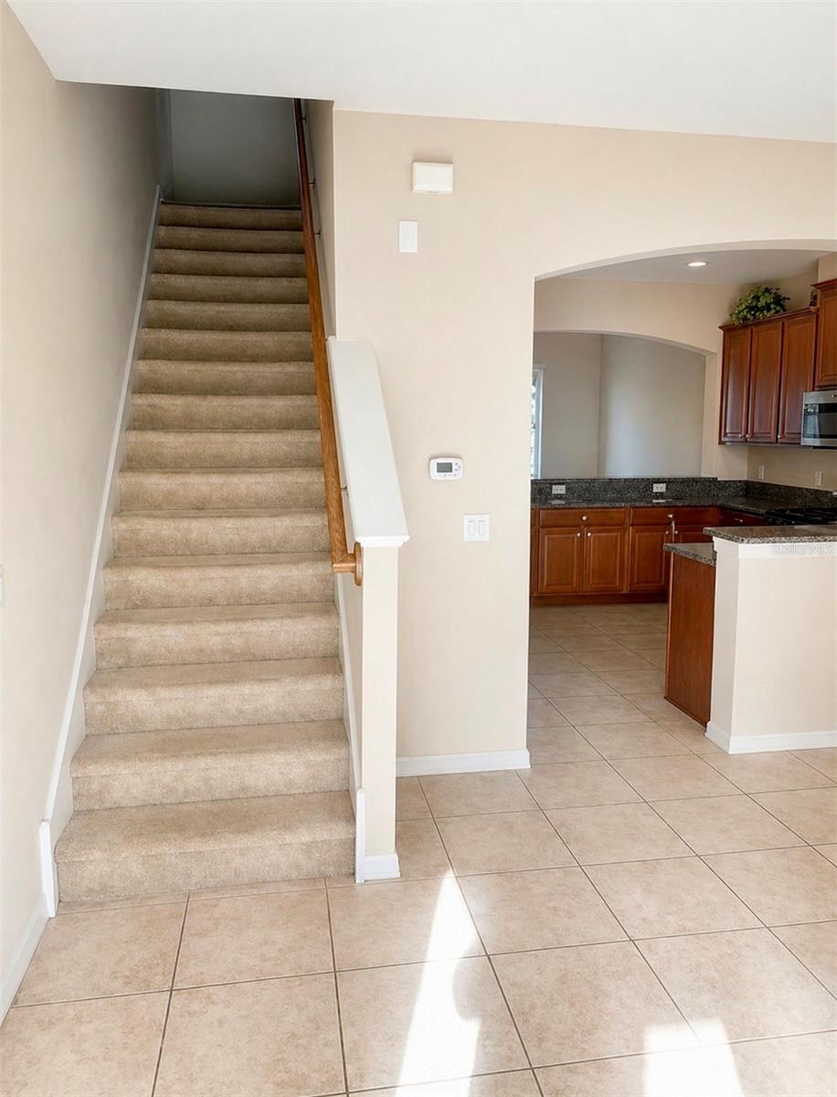 LAKESIDE VILLAS CONDO - Residential Lease