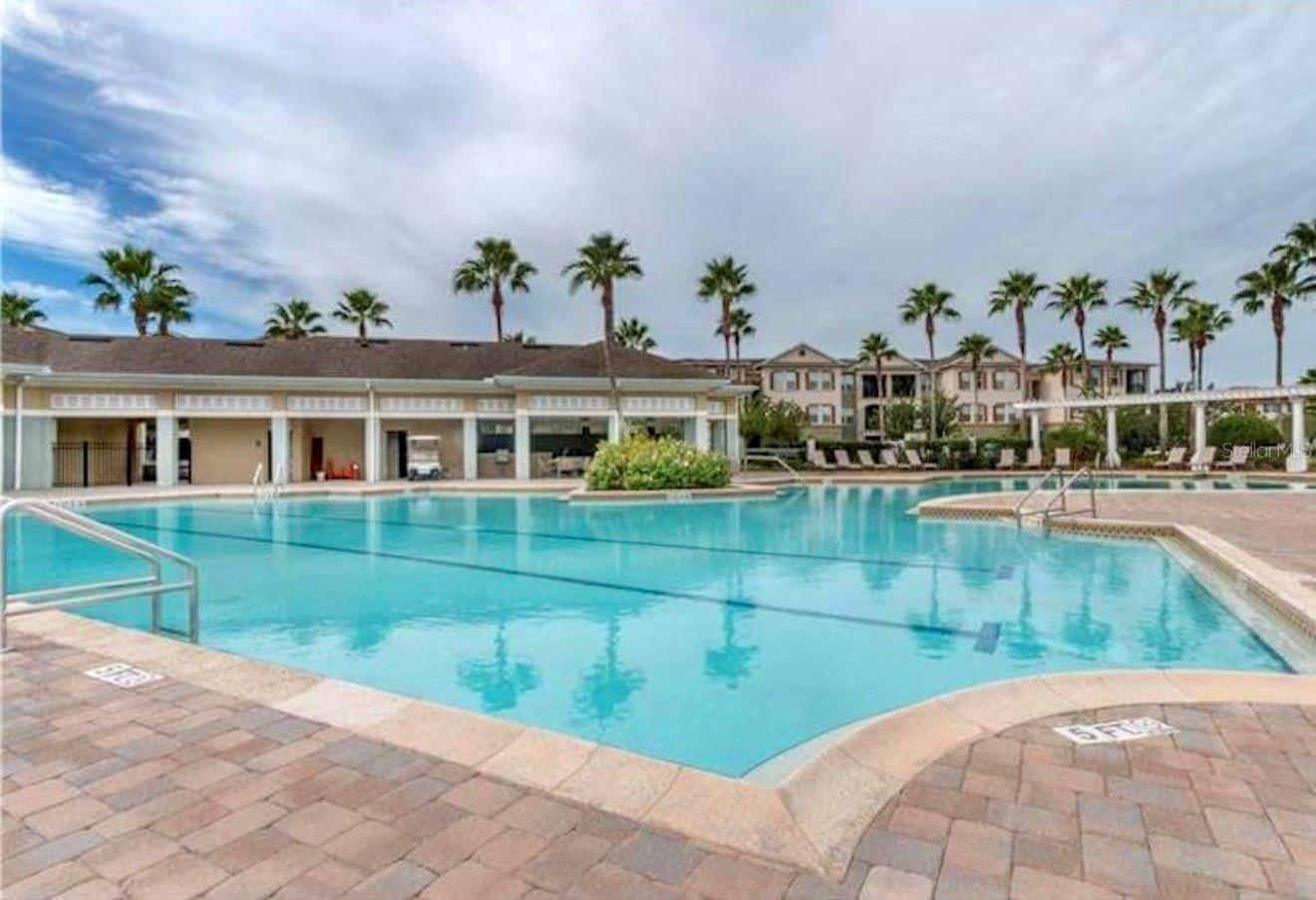 LAKESIDE VILLAS CONDO - Residential Lease