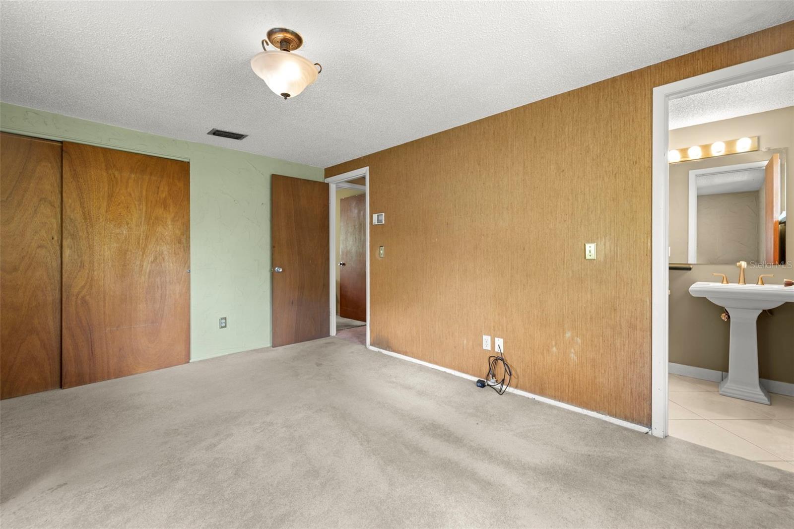 UNPLATTED - Residential