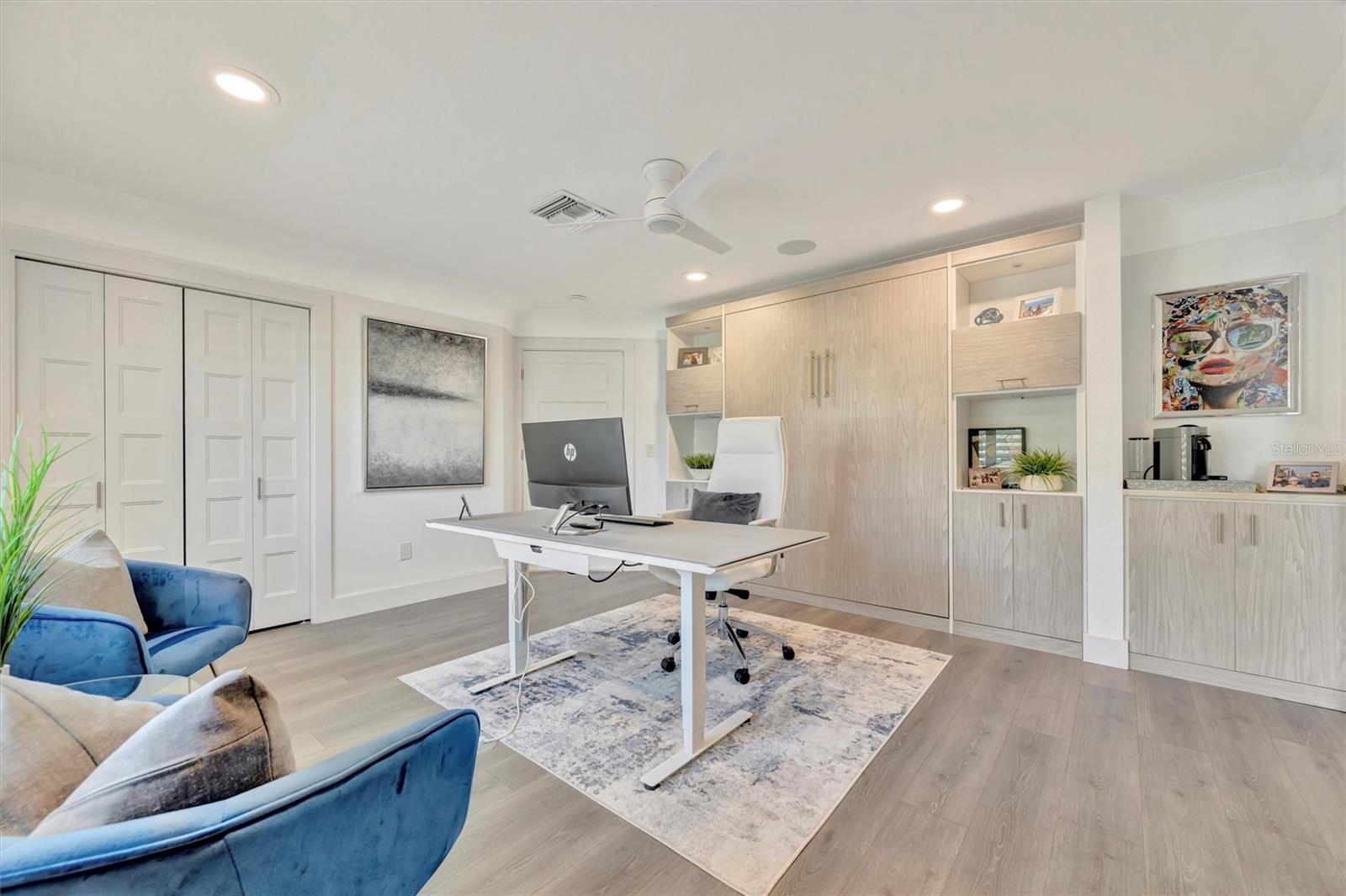 VENETIAN ISLES - Residential