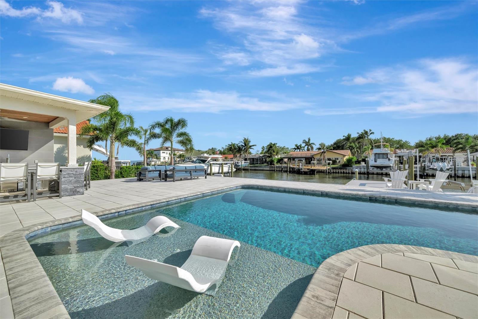 VENETIAN ISLES - Residential