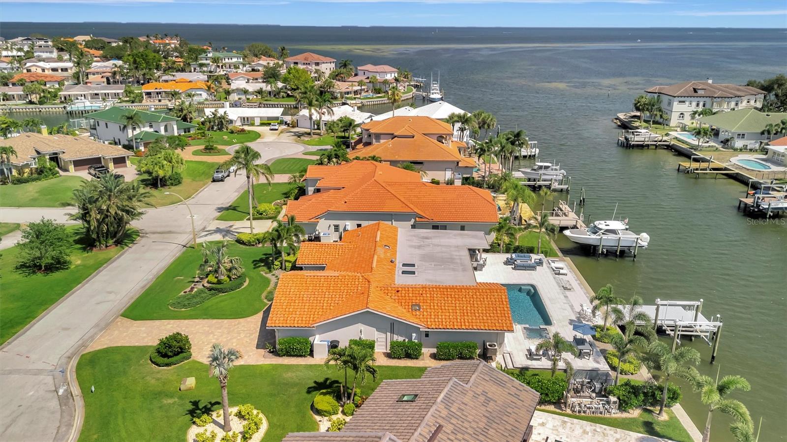 1901 KANSAS AVENUE NE