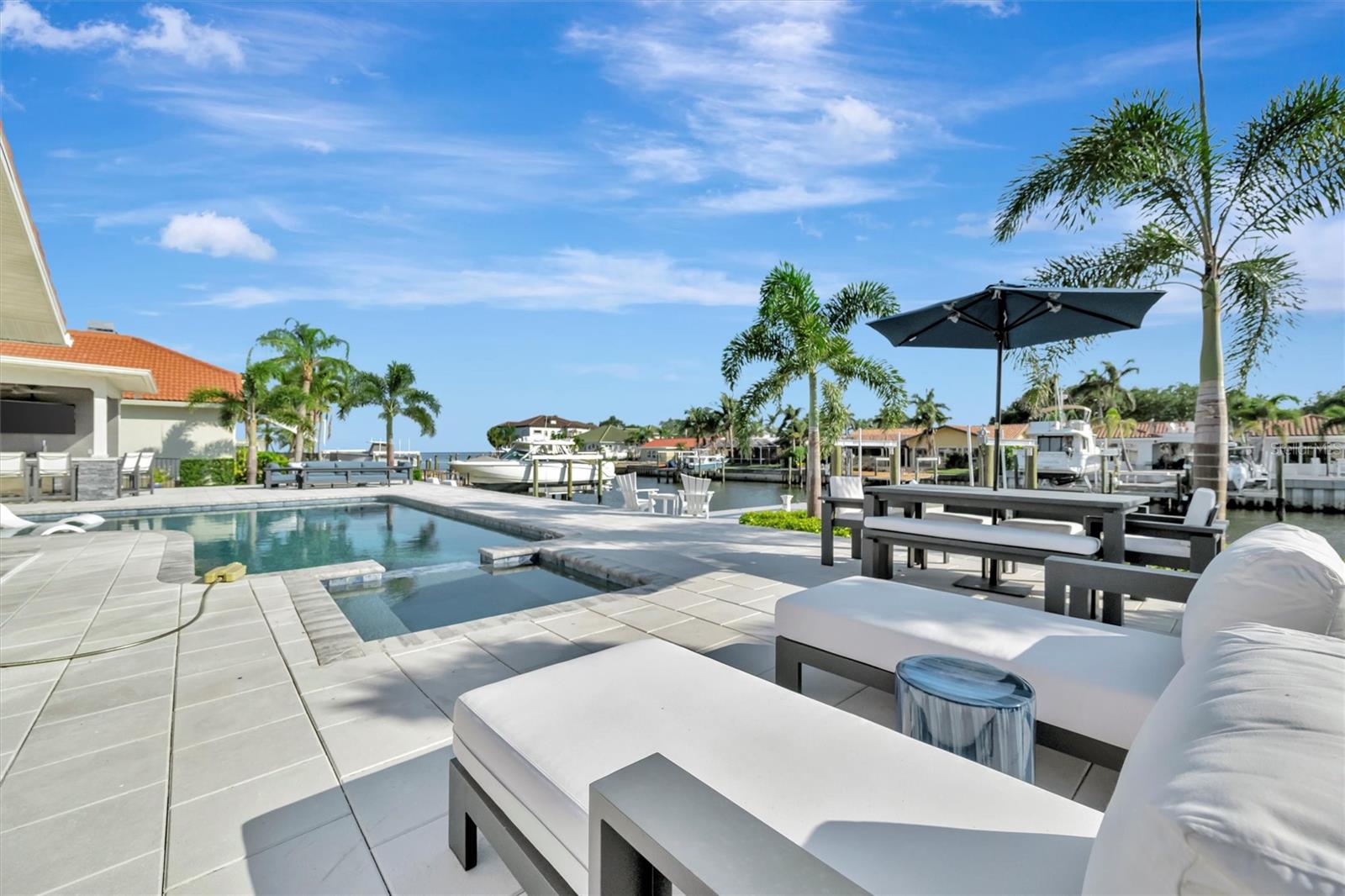 VENETIAN ISLES - Residential