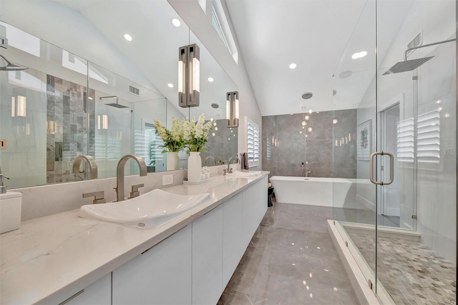 VENETIAN ISLES - Residential