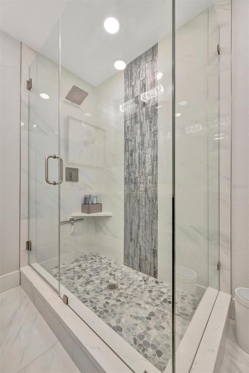 VENETIAN ISLES - Residential