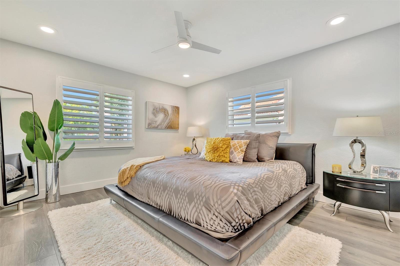 VENETIAN ISLES - Residential