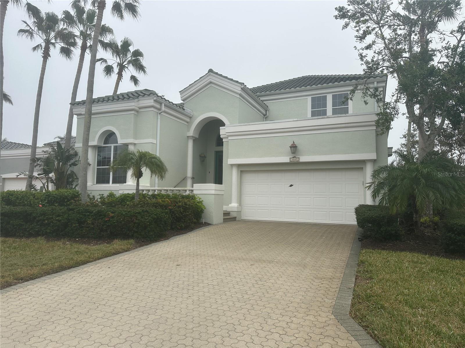 Exceptional Rental Opportunity in Queens Harbour
Introducing a remarkable opportunity to rent a stunning 4-bedroom corner lot residence in the highly sought-after Queens Harbour community, located behind the gates of the Longboat Key Club. This property features a brand new roof and offers the perfect setting for those looking to embrace the Florida lifestyle.
The home is filled with abundant natural light, particularly in the expansive great room, which boasts two stories of glass. The chef’s kitchen is a standout feature, complete with a spacious center island, a Viking cooktop, an integrated Subzero refrigerator, and ample counter space—ideal for both meal preparation and entertaining.
The first-floor primary suite provides a generous walk-in closet, dual vanities, and direct access to a private terrace, creating a serene retreat. The outdoor space includes a screened lanai and a heated pool, all surrounded by lush landscaping that ensures privacy.
As a resident of the Bay Isles community, you'll enjoy exclusive access to the private Bay Isles Beach Club, complete with shower facilities, lockers, and picnic areas. The association also covers exterior painting and lawn maintenance, allowing for a low-maintenance lifestyle.
Centrally located, this residence is just minutes from grocery stores, fine dining, and St. Armands Circle, with easy access to downtown Sarasota. This well-constructed home awaits your personal touch to transform it into your ideal living space.
Brand new roof installed in 2024! Schedule a viewing today to explore the possibilities and start living your best Florida life!