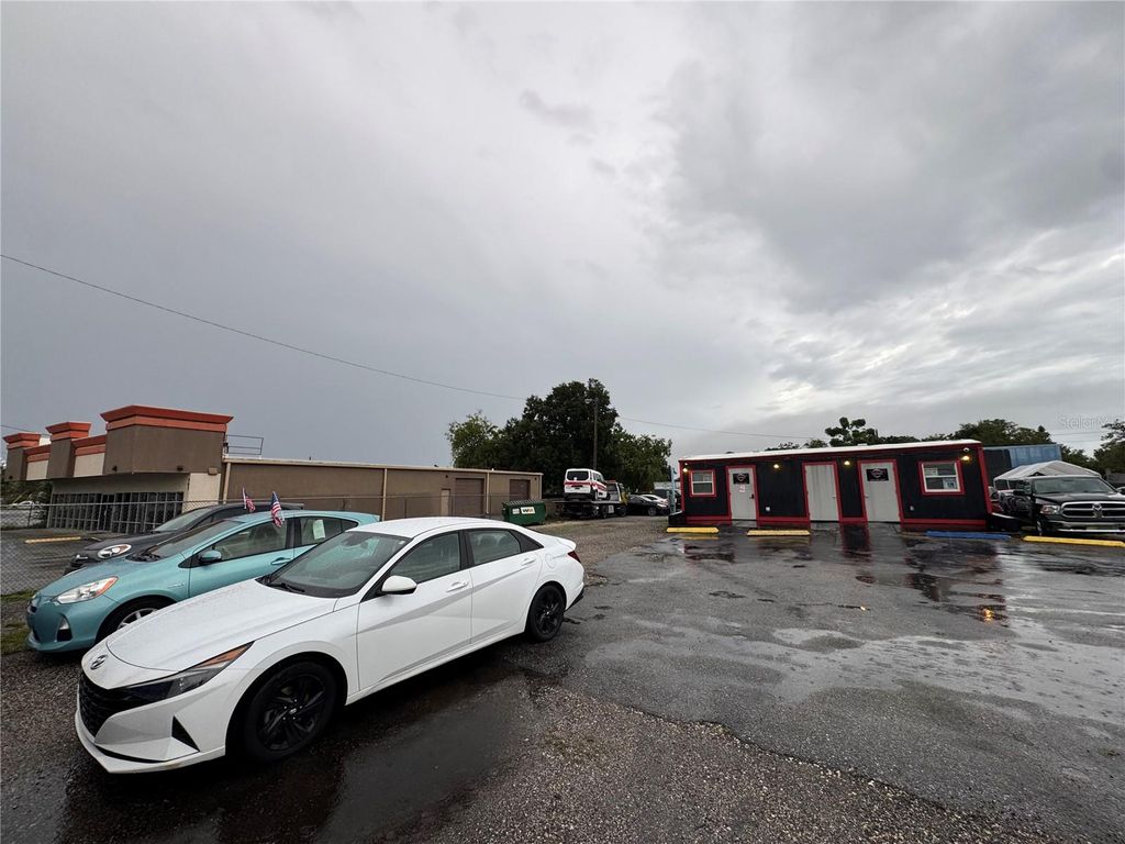 Photo of 575 N Us Highway 17 92, Longwood, FL 32750 (MLS # O6342976)