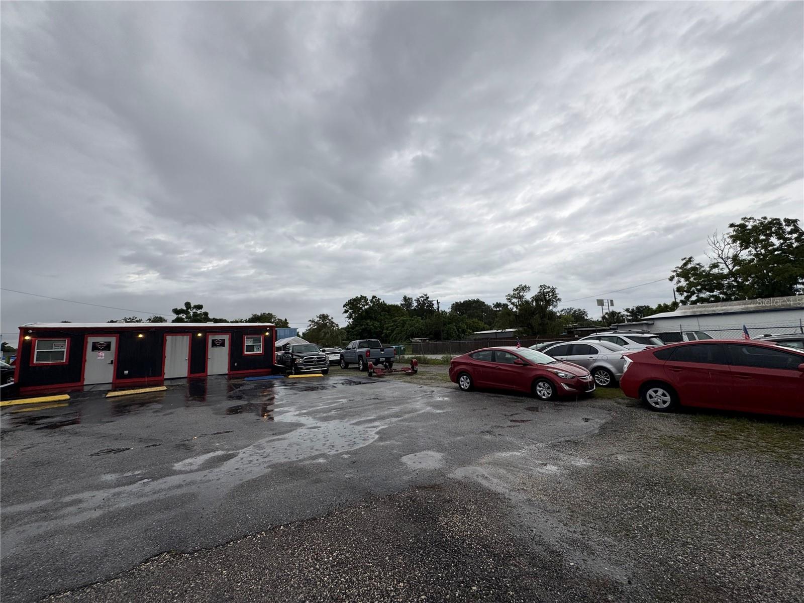 575 N US HIGHWAY 17 92