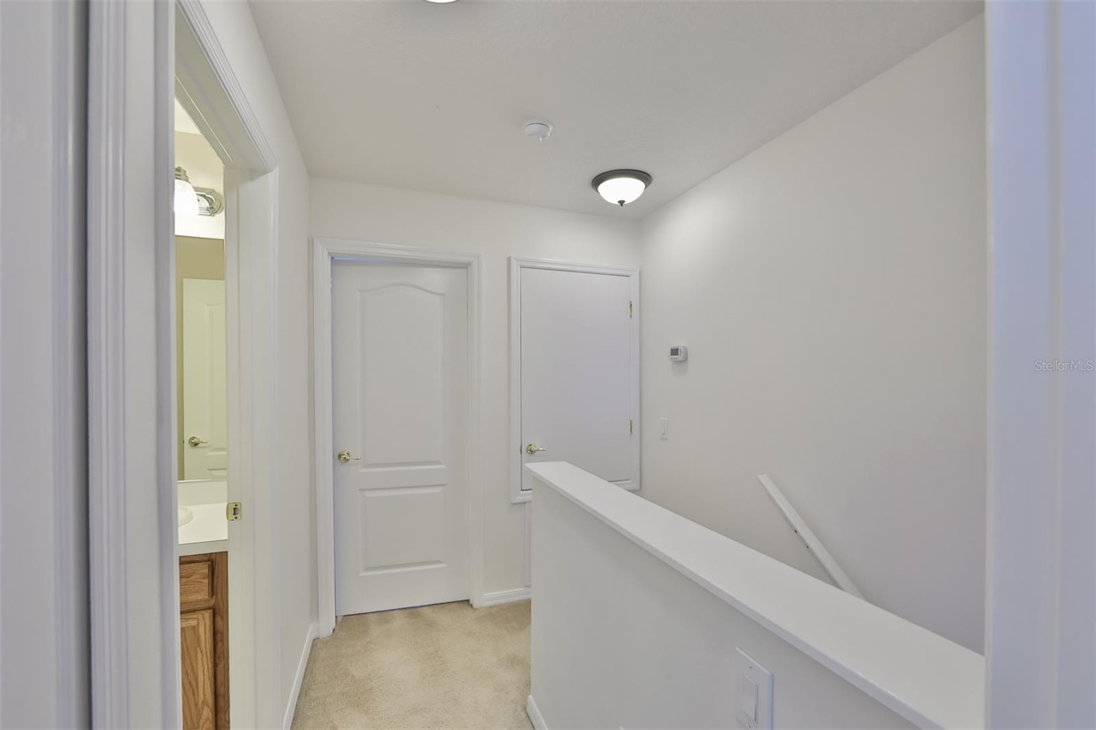 KINGS LAKE TWNHMS - Residential Lease