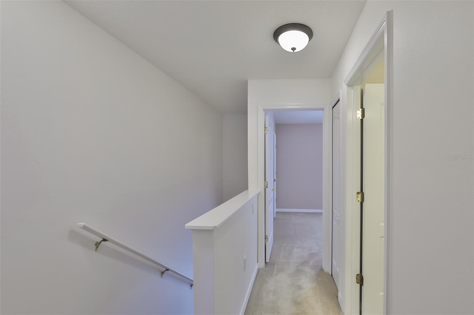 KINGS LAKE TWNHMS - Residential Lease