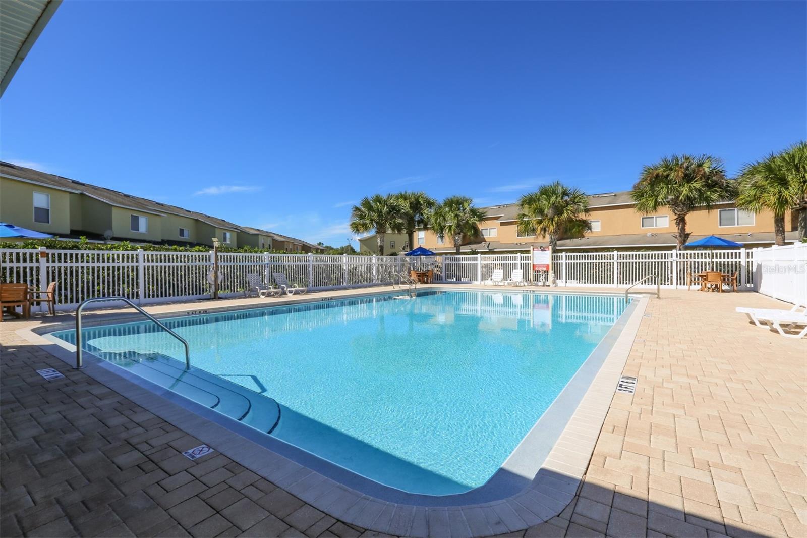 KINGS LAKE TWNHMS - Residential Lease