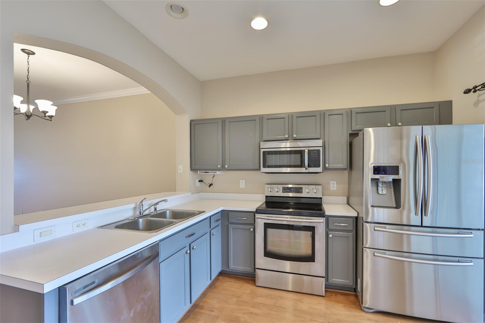 KINGS LAKE TWNHMS - Residential Lease