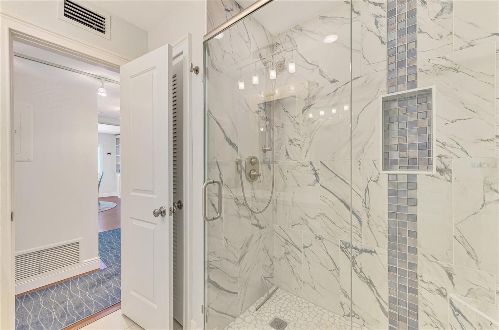 IMPERIAL HOUSE OF VENICE - Residential