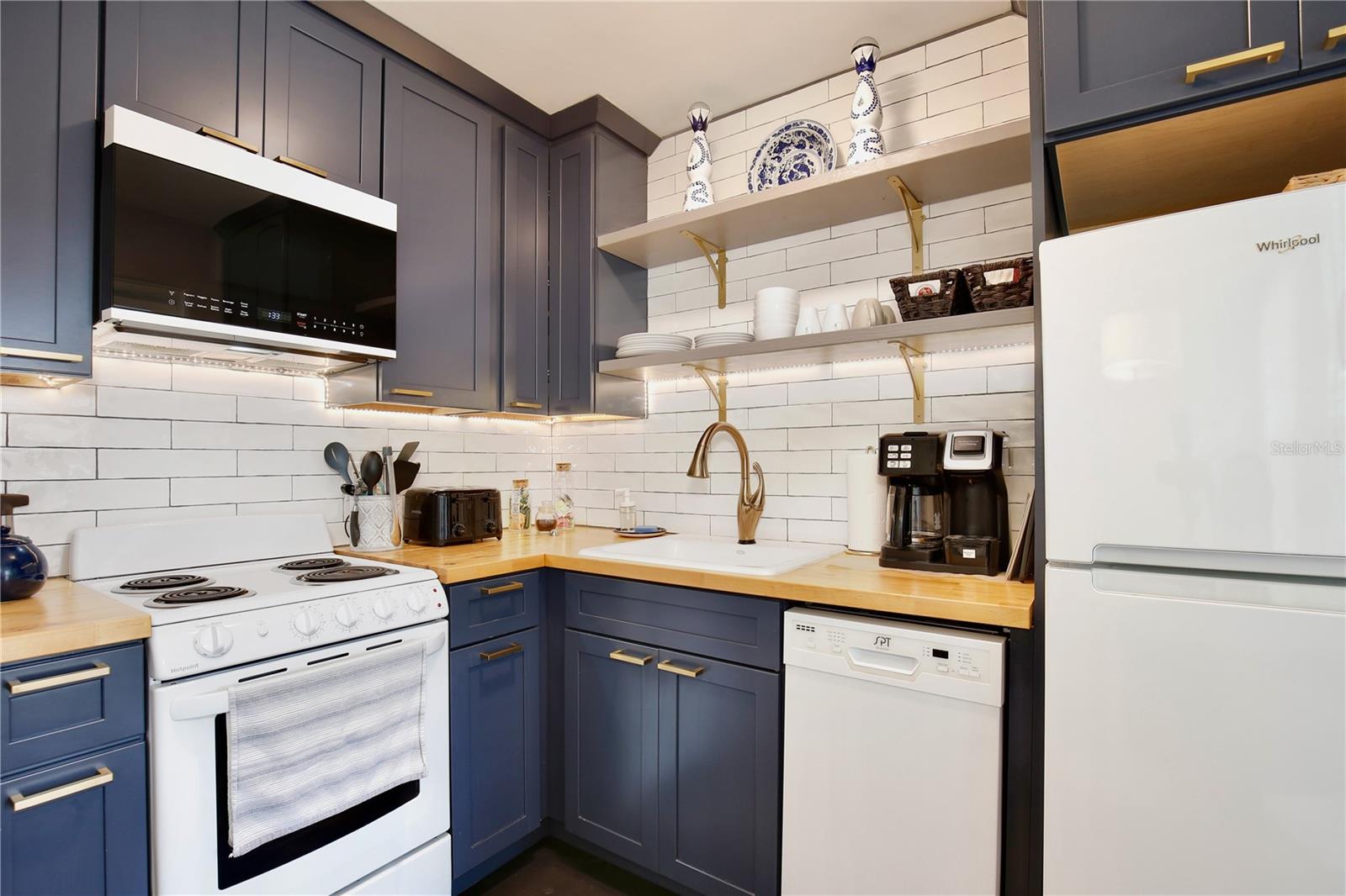 IVANHOE TERRACE - Residential Income