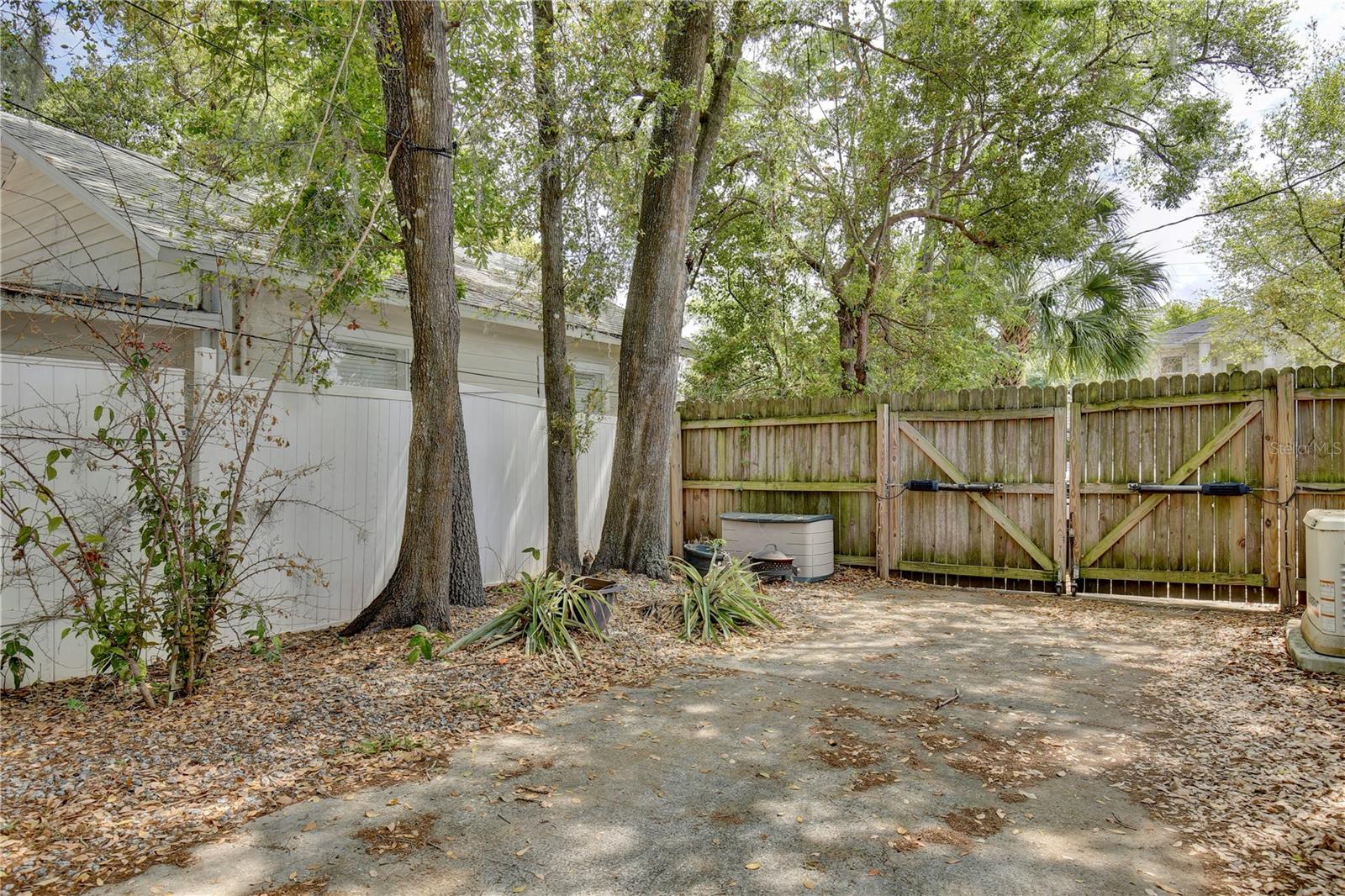 IVANHOE TERRACE - Residential Income