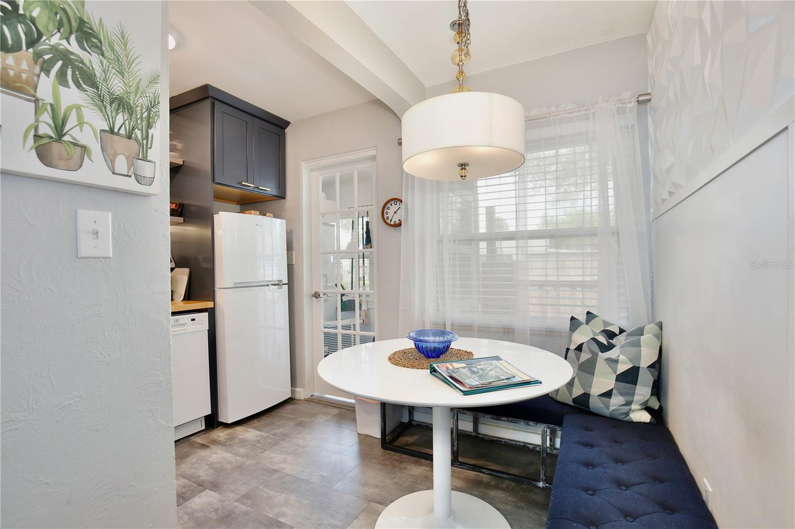 IVANHOE TERRACE - Residential Income