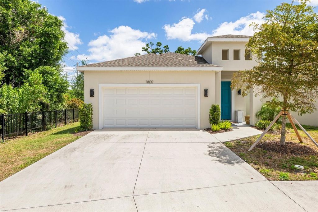 Photo of 1800 Little Bird Court, Sarasota, FL 34235 (MLS # A4647393)