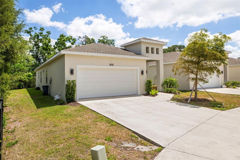 Photo of 1800 Little Bird Court, Sarasota, FL 34235 (MLS # A4647393)